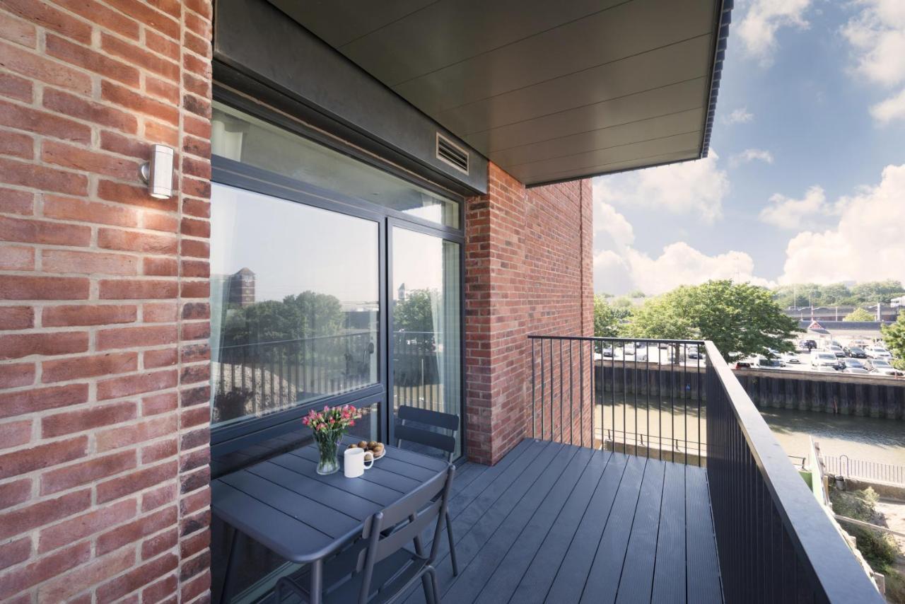 Modern Studios And Apartments At Barking Wharf In Londres Exterior foto