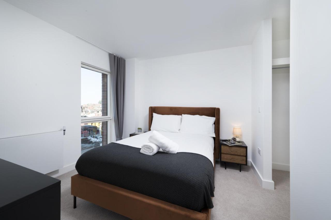 Modern Studios And Apartments At Barking Wharf In Londres Exterior foto