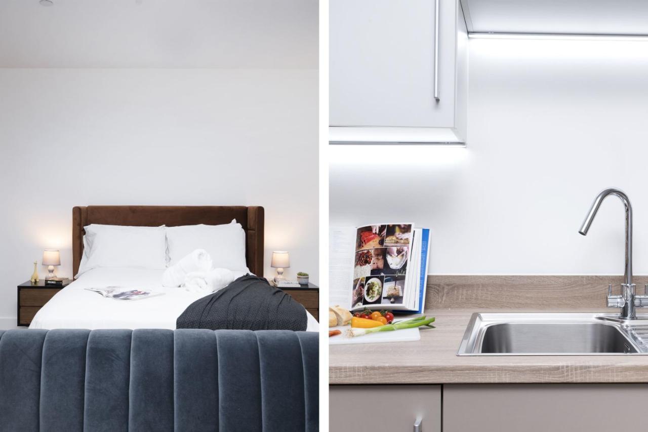Modern Studios And Apartments At Barking Wharf In Londres Exterior foto